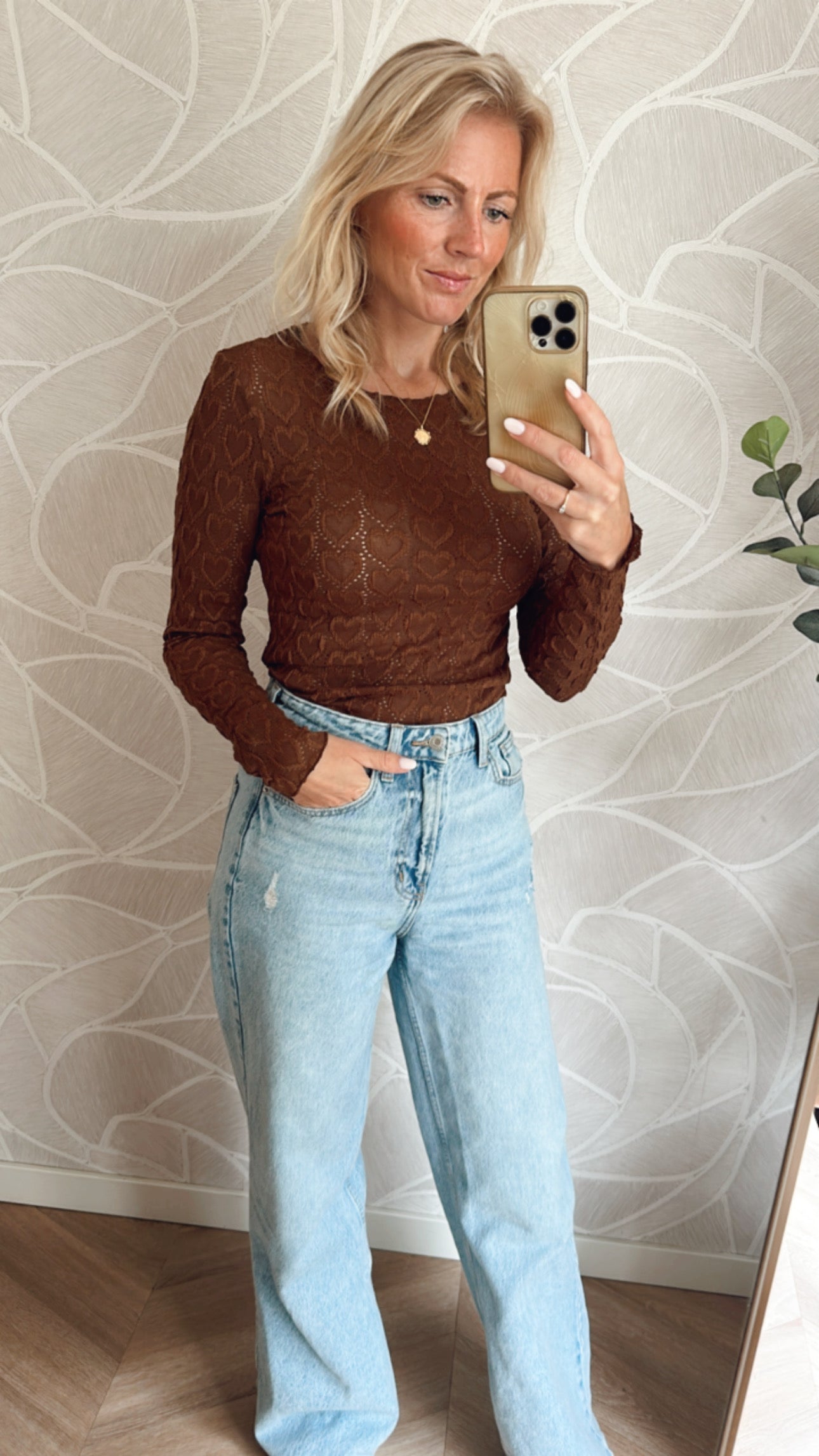 Sweetheart Sheer Longsleeve Bruin