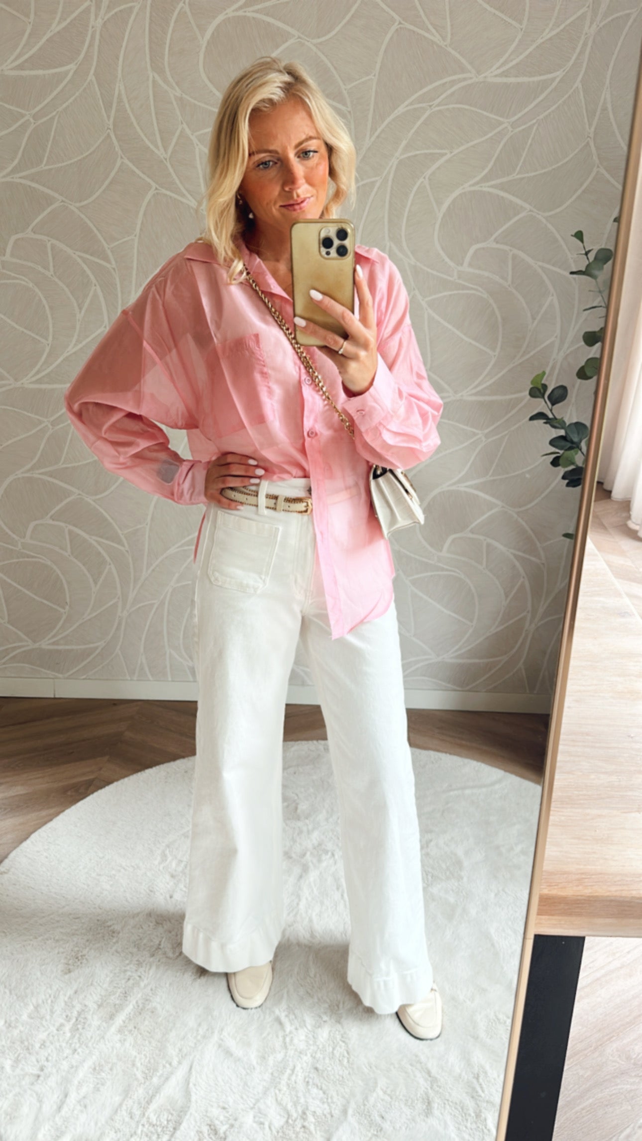 Everyday Glow Blouse Bubble Gum