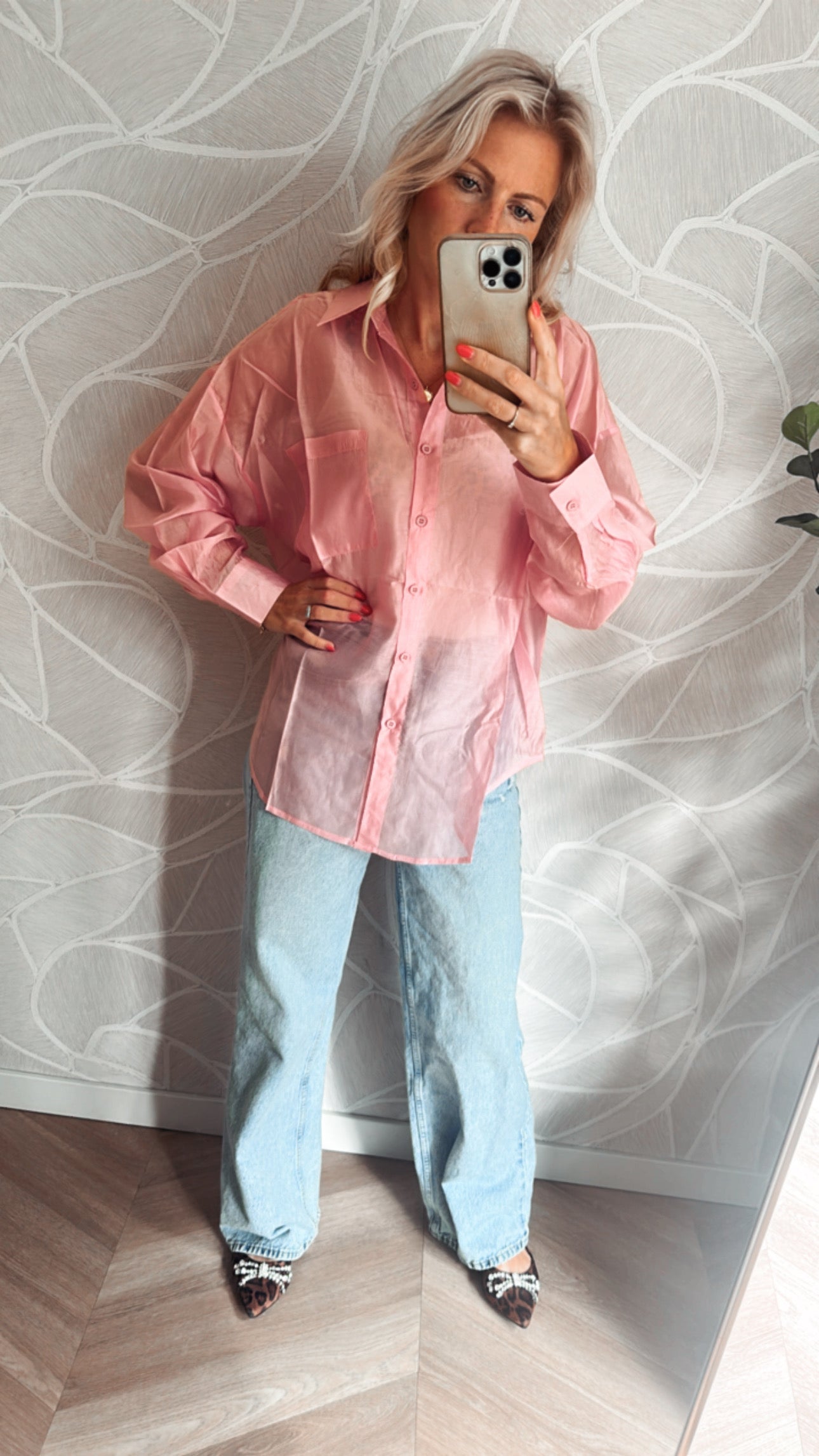 Everyday Glow Blouse Bubble Gum