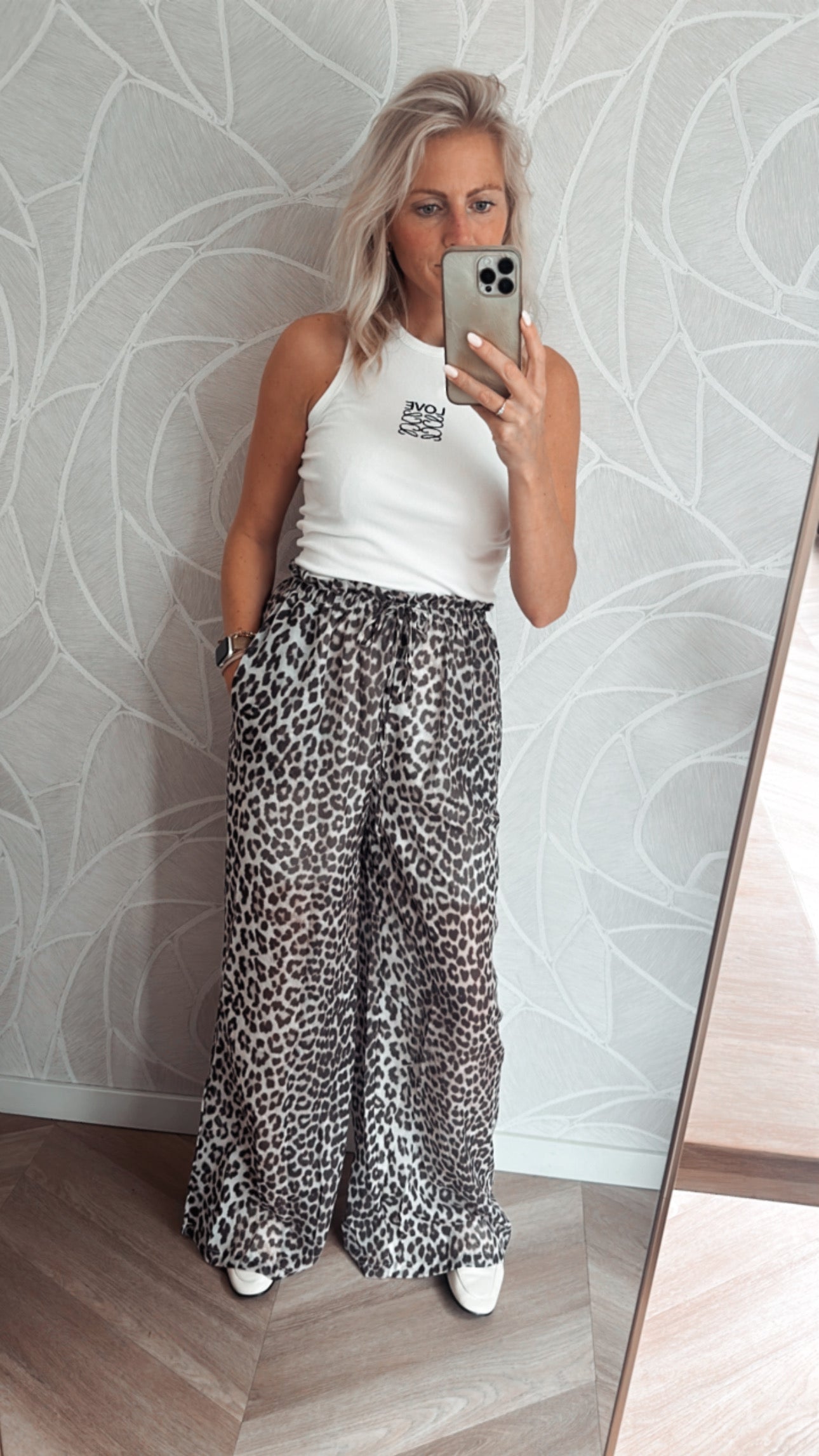 Savanna Flow – Wide Leg Leopard Broek